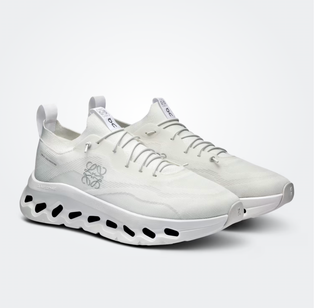 On Cloud × Loewe — Cloudtilt Blanche