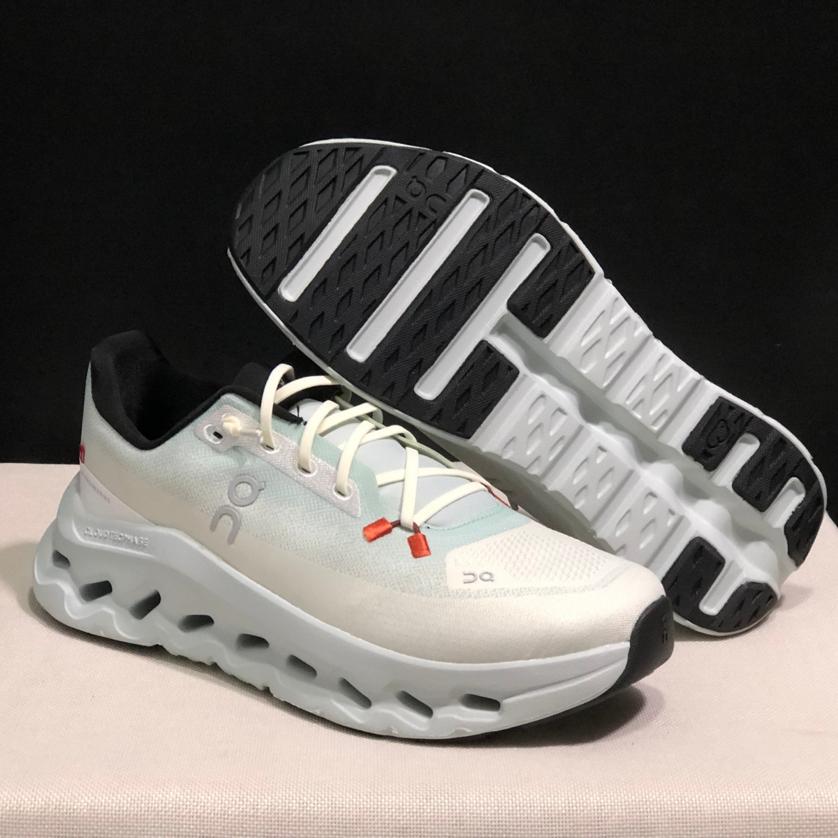 Cloudtilt - Mineral Ivory